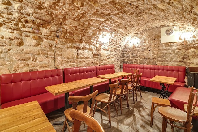 Baker Street Pub