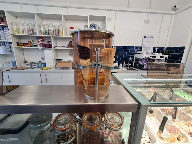 Ginesi’s Artisan Gelato Open Times
