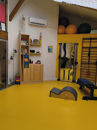 Photo n°20 de Sport forme santé - Coaching - Fitness-Pilates-Yoga à Pouillon (Studio Pilates)