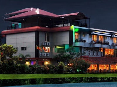 Photos of Opulent River Face Hotel