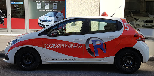 Photo de Auto-école ONLY PERMIS à Lyon à Villieu (01800)