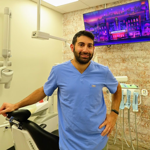 Luna Dental Astoria: Joshua Ishal, DDS
