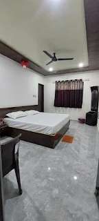OYO Hotel R R photo 4
