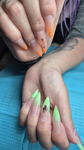 Milo nails - Thumbnail