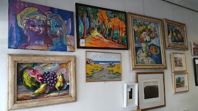 Photos of Modern Art & Photography