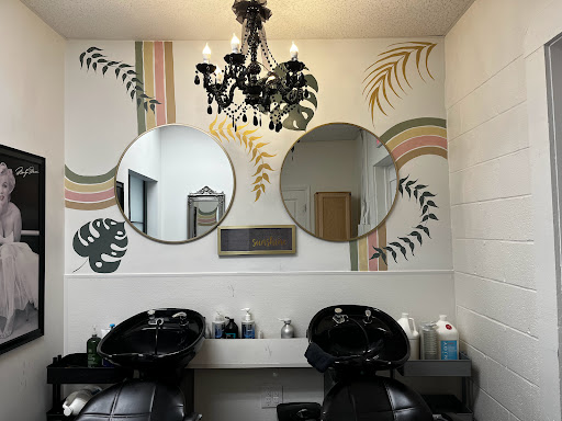 Pretty Beauty Bar Eyelash Spa & Salon - Thumbnail