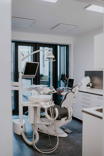 N-MEDICINE Dr Elżbieta Omelianowicz