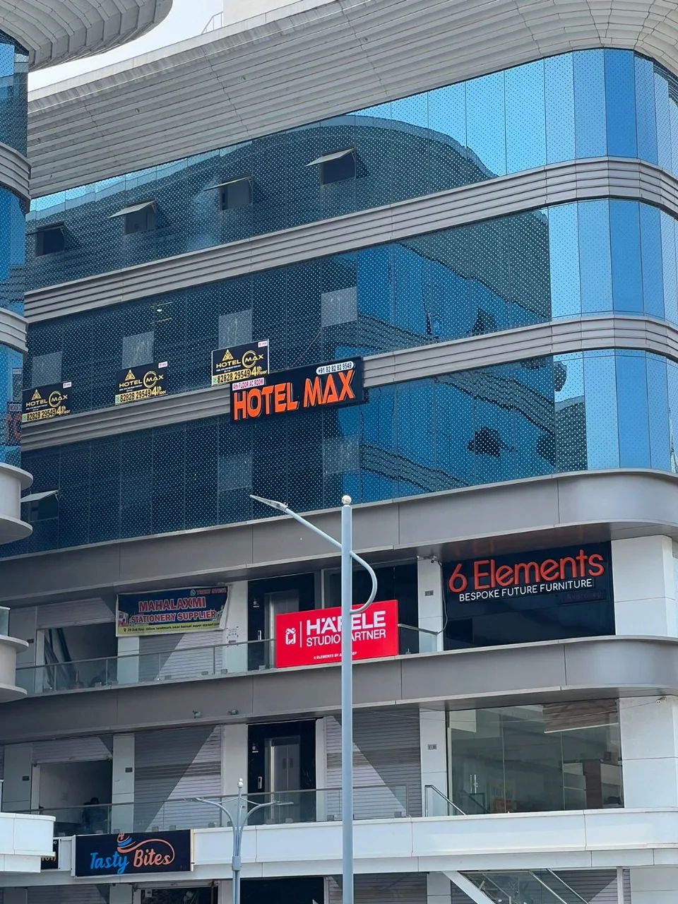 Hotel O Max