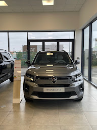 Photo n°14 de Citroen Varennes-Sur-Seine Gueudet 1880 à Varennes-sur-Seine (Vendeur de voitures d'occasion)