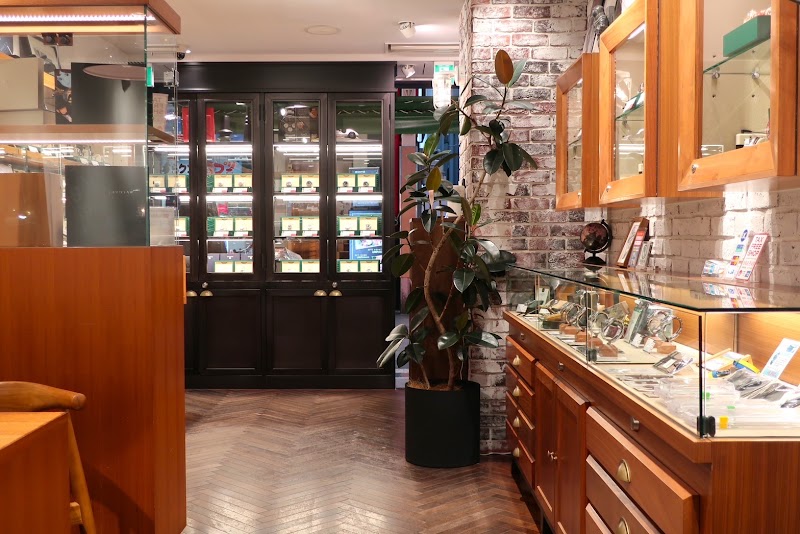 ロレックス専門店クォーク心斎橋店