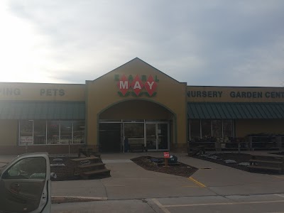 Earl May Garden Center