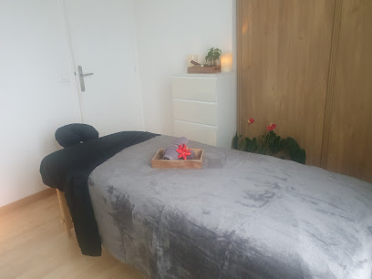 Angie massage bien être féminin Abhyanga