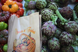 Photo n°8 de Un coin de Jardin à Robion (Épicerie)
