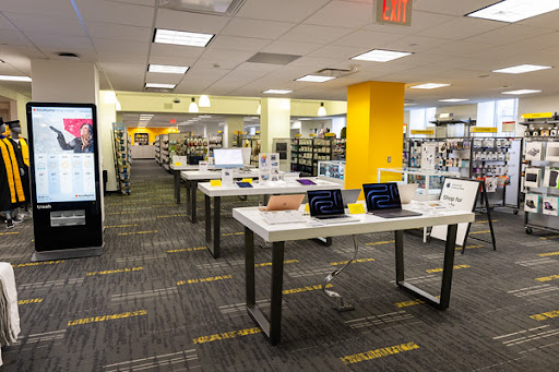 Iowa Hawk Shop - Thumbnail