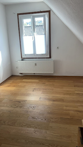 Entrümpler Bonn - Entrümpelung & Haushaltsauflösung zum Festpreis