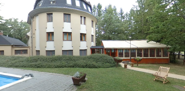 http://www.naturhotelkovesteto.hu/