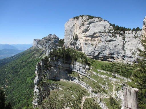 Le Rajon: location grand gîte rustique de groupes 15 personnes dans les Alpes - Thumbnail
