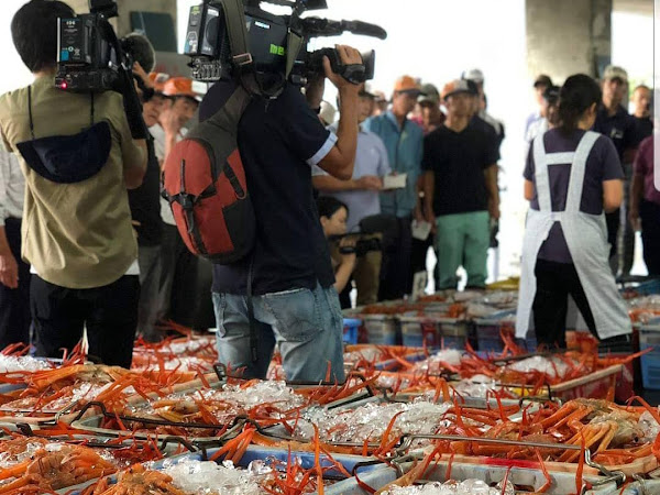 かに食べ放題 どきどき水産 阪急塚口店