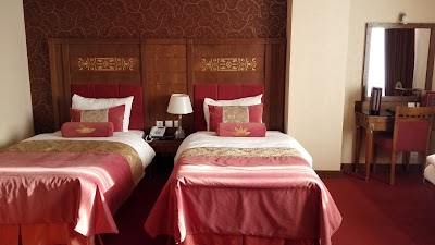 Photos of Zandiyeh Hotel