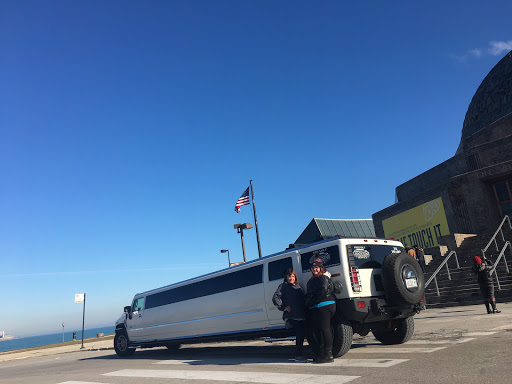 Friendly Limousine Service Chicago - Thumbnail