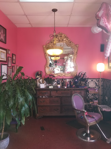 Sherri Latae's Salon Couture Gallery - United States