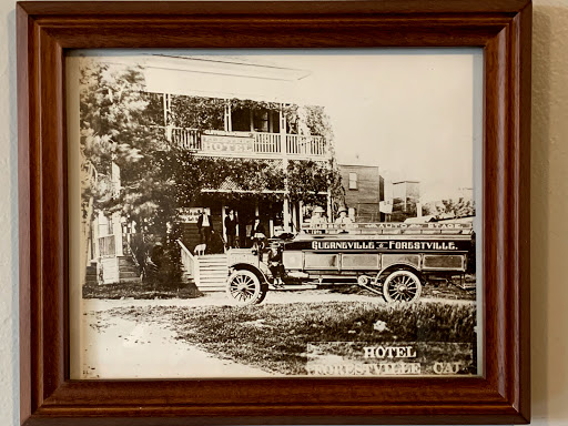 Tiny Town Cafe - Visual