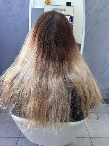 Kapper Hizi Hair Huizen Oostermeent - Boek nu online - Thumbnail