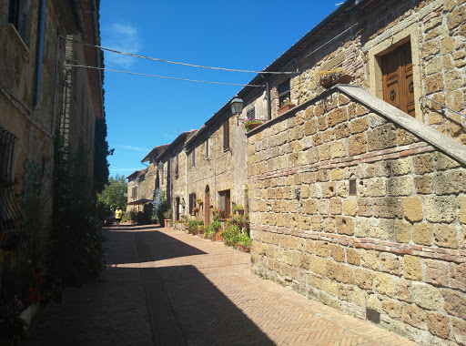 Guide Turistiche Sovana Pitigliano Maremma - Thumbnail