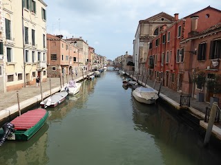 Deal Varney (Newbury) Ltd