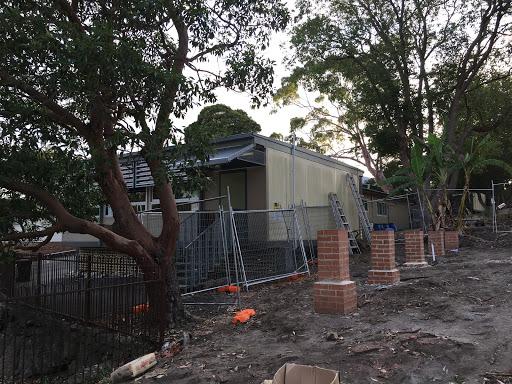 Oatley Public School Logo