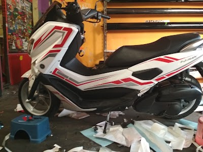 Photos of Moeroep Sticker Kartasura