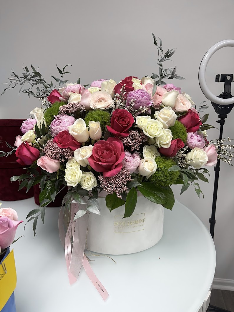 Rose Jasmine Florals & Decor