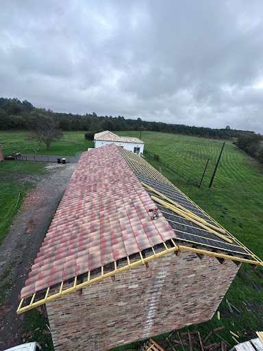 Photo de BST COUVERTURE couvreur zingueur margaux