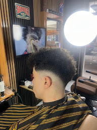 Photo n°19 de Seven Barbershop Vaise à Lyon (Salon de coiffure)