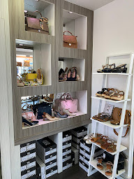 Photo n°4 de Aux Souliers de Marie à Plouha (Magasin de maroquinerie)