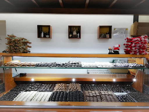L'Antico Forno Delle Sorelle Belardo • Biscottificio • Cioccolateria