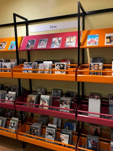 Comentarii opinii despre Médiathèque Violette Leduc