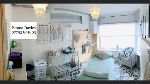 Emma Davies Sports Massage - Thumbnail