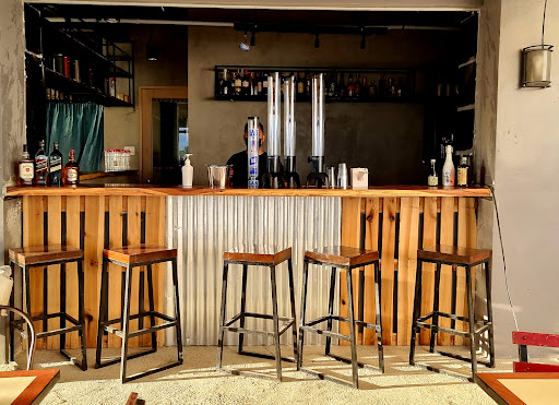 G SPOT GASTROPUB, KTV & BILLIARDS