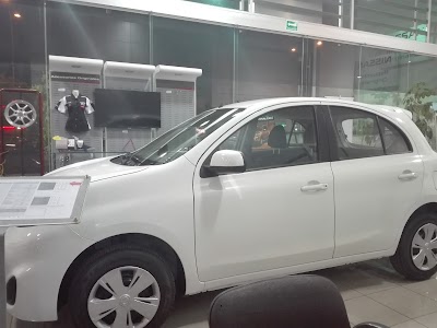 Photos of Nissan Autocom Constituyentes