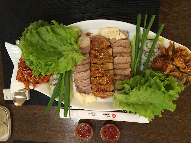 White Crane Restaurant