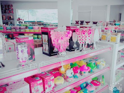 Photos of Vonel Gifts