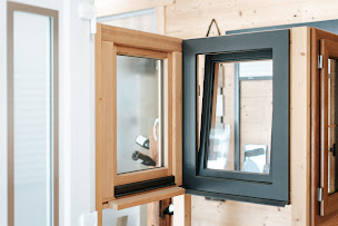 Photo n°19 de Sarl CHAMIOT-MAITRAL à Ugine (Menuisier)