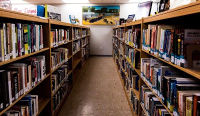 Pòe Tsáwä Community Library