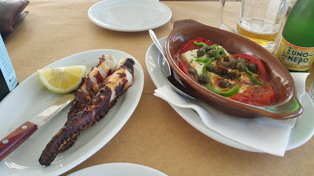 ταβέρνα μπαλκόνι (Taverna Il Balcone)