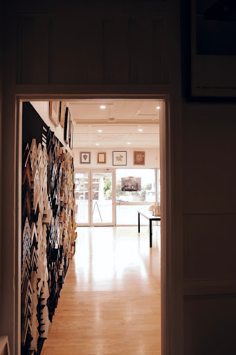 Creative Framing Solutions - Visual