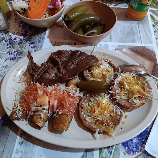 Cenaduria El Chicharo. - Thumbnail