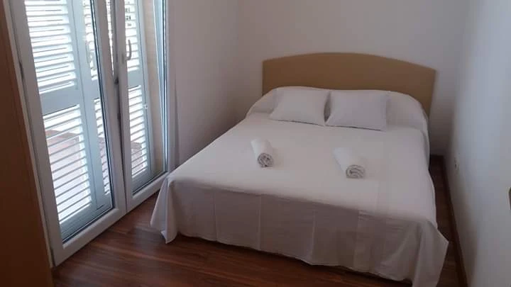Apartments Zvone Mirca,place by the sea