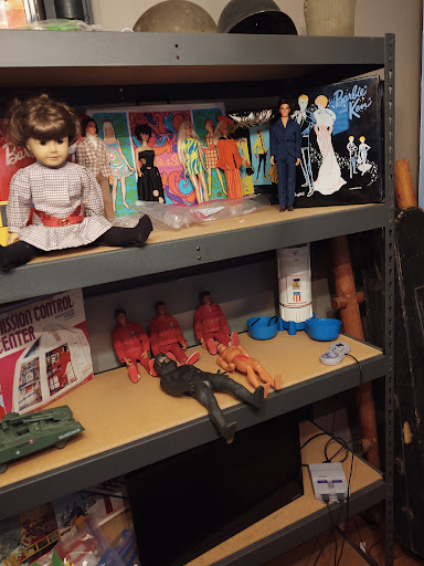 The Rec Room Vintage Collectibles - Thumbnail