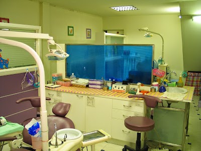 Dentist